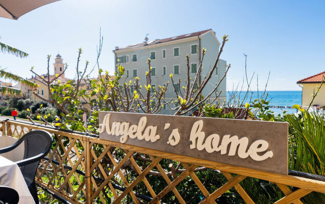 Angela's Home - Photo 24