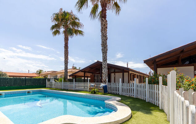 Tropical 1 - Photo 2